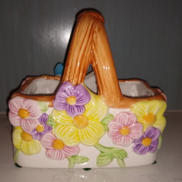 Ceramic Summer Basket - Picture 2 of 7